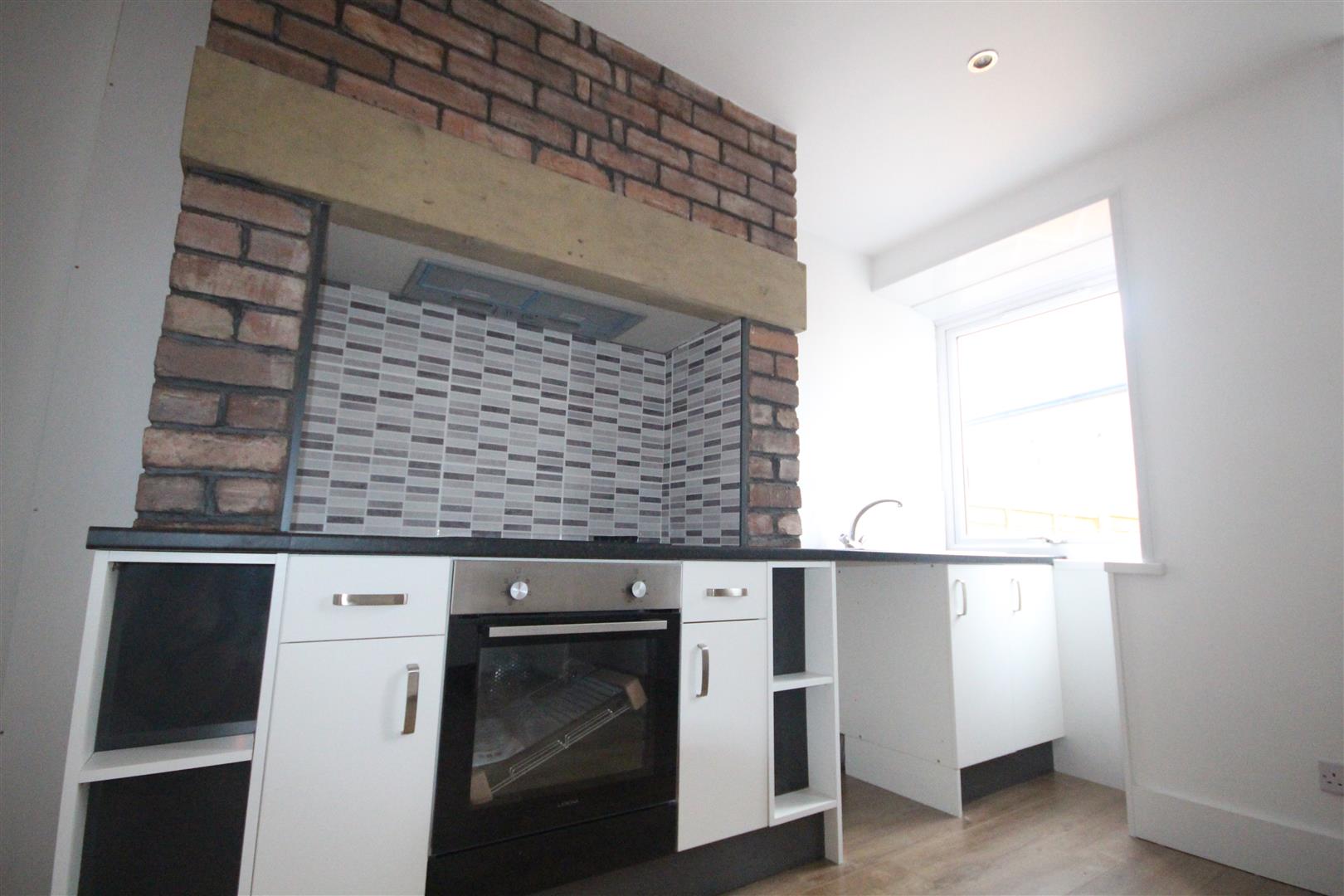 2 bedroom semi-detached house Let Agreed in Brierfield - IMG_7253.jpg